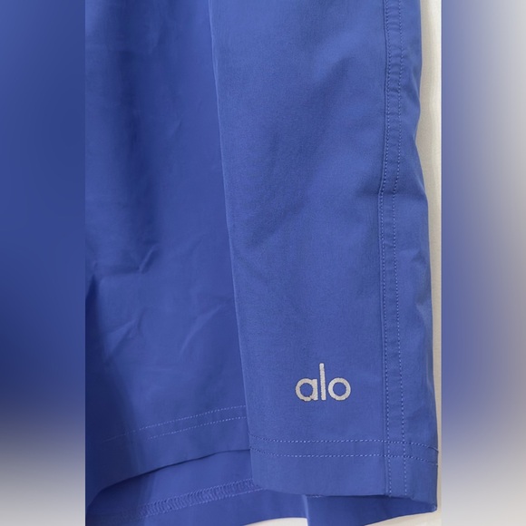 ALO plow Yoga Vibrant Blue Shorts - Picture 3 of 6
